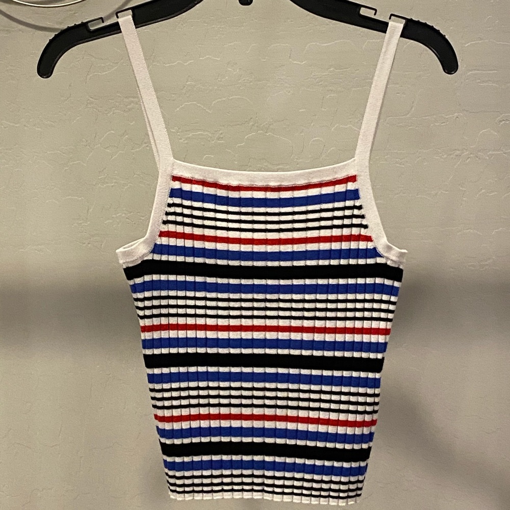 🚩 3 for $18 Divided by H&M striped rib- knit